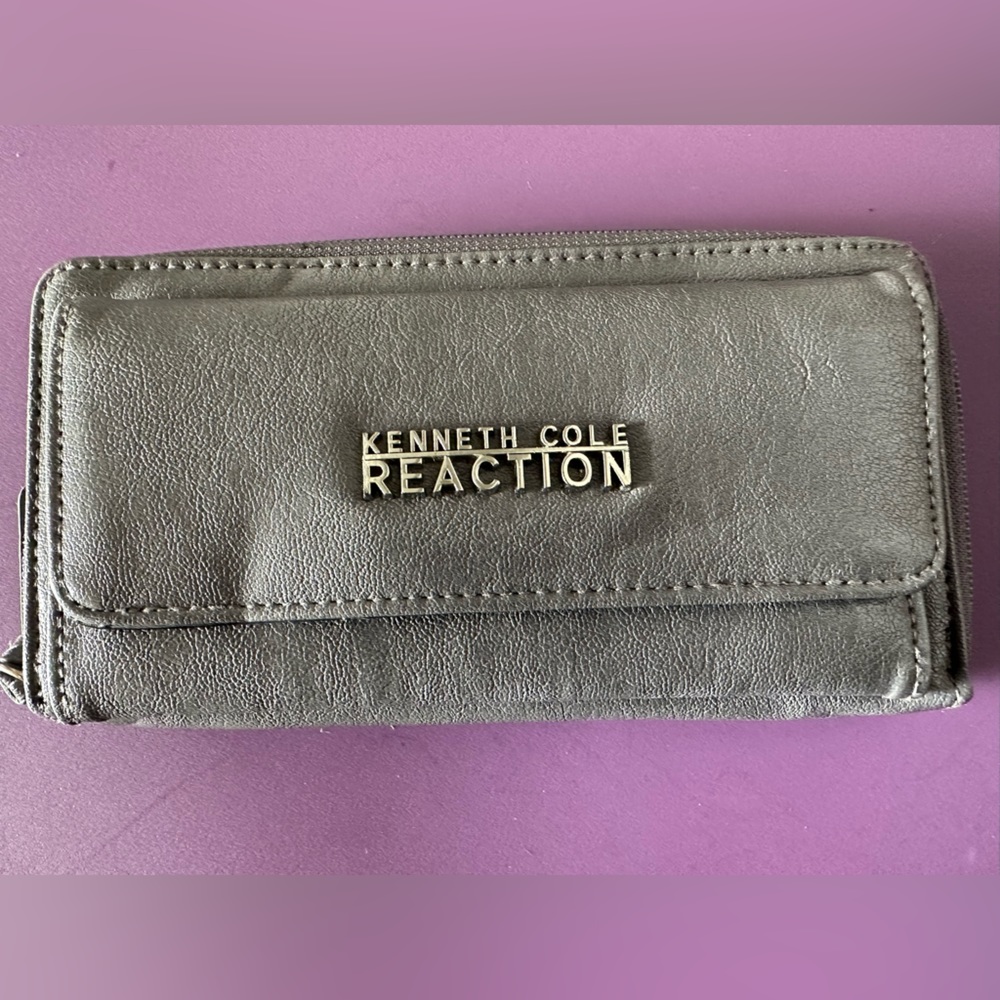 KENNETH COLE REACTION WALLET